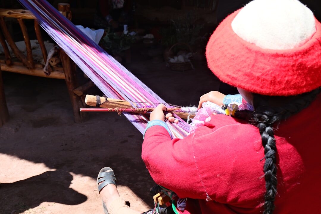 mapuche women weaving textiles
